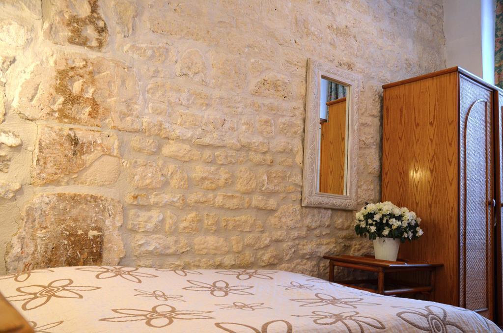 Saint-andré Des Arts